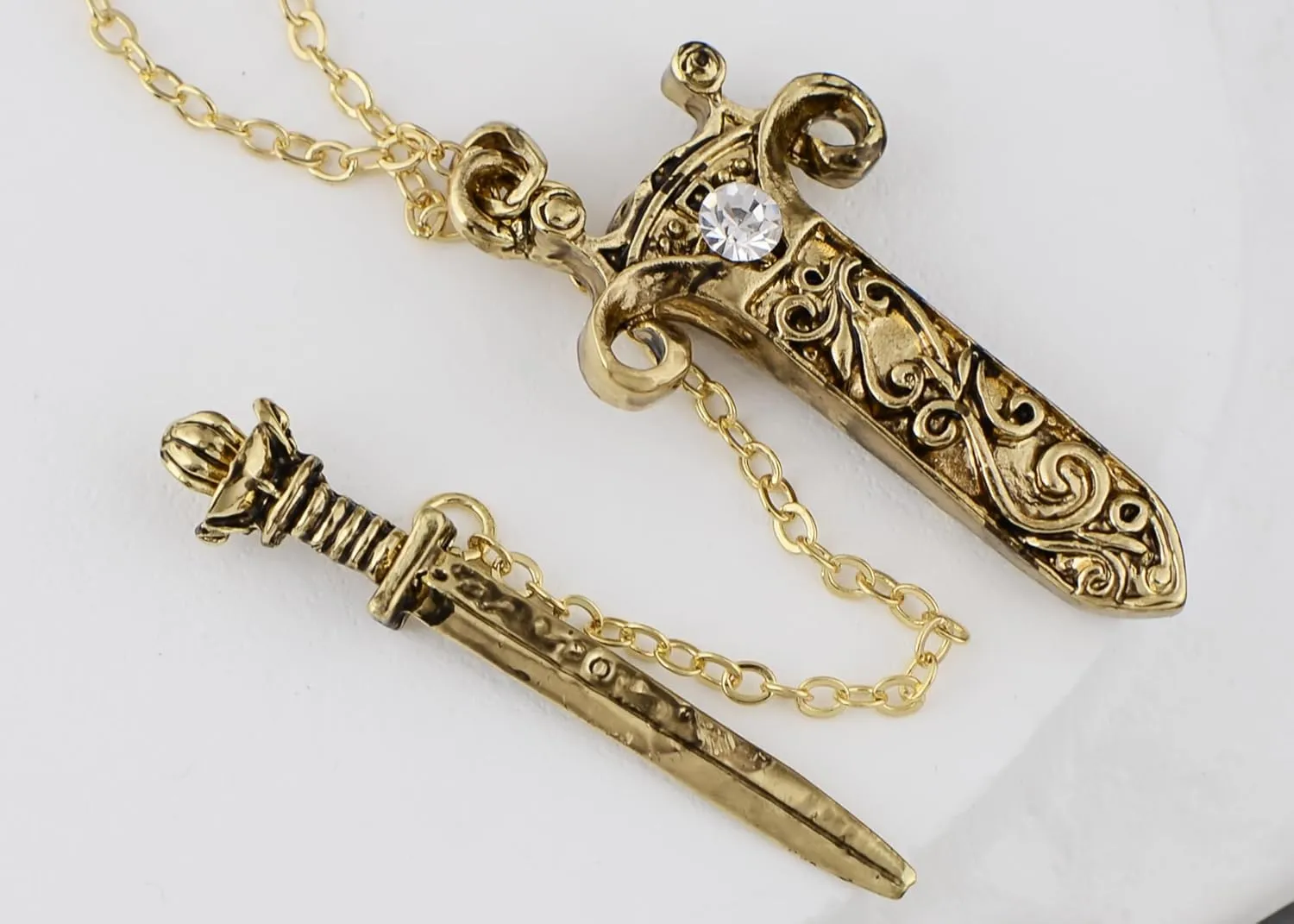 Alilang Antique Fantasy Medieval Renaissance Removable Scabbard Rune Sword Dagger Pendant Necklace