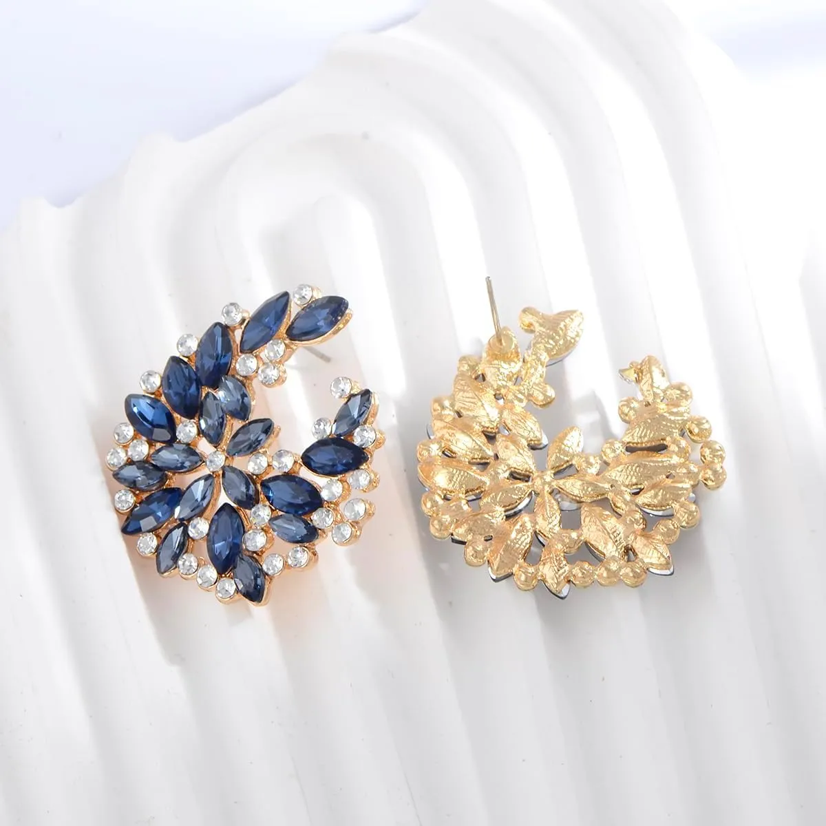 Crystal Flower Floral Stud Earrings for Women 14k Gold Plated Fashion Rhinestone CZ Cluster Floral Bridal Earrings for Wedding Bride Bridesmaids Party Prom