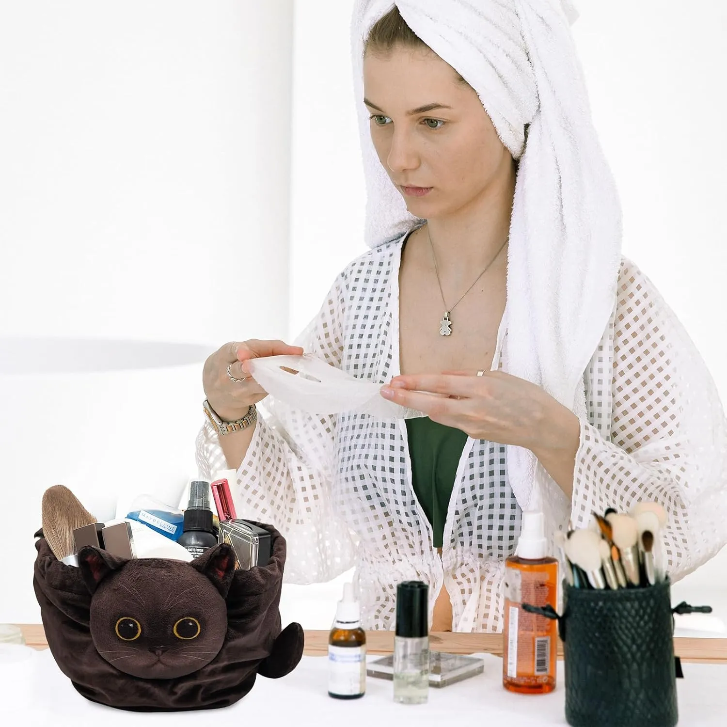 Drawstring Cat Makeup Bag - Travel Organizer, Cosmetic Pouch, Lay Flat Design - Gift for Women and Cat Lovers (2-Pack)