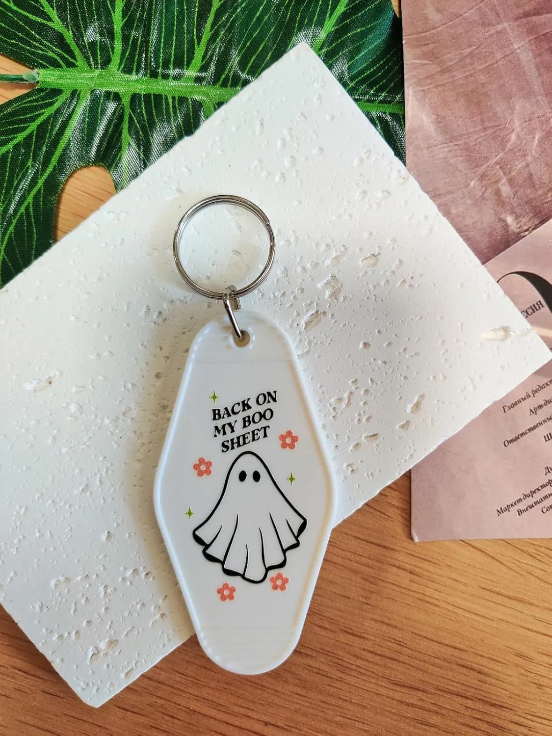 Ghost Keychain Hotel Key Ring Back On My Boo Sheet Retro Funny Accesories for Women Men Vintage Motel Travel