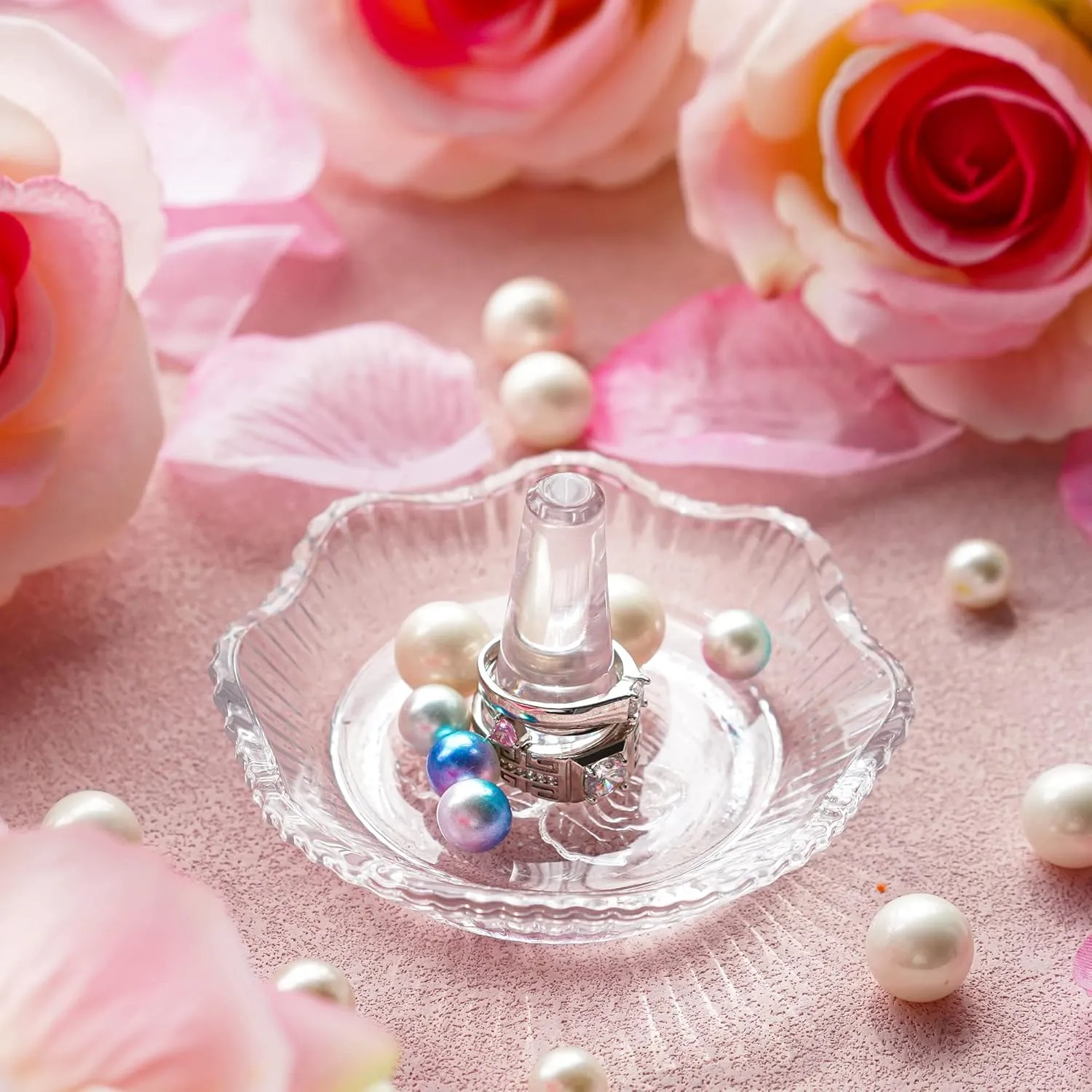 H&D HYALINE & DORA Crystal Scallop Ring Holder for Jewelry,Well-crafted Glass Ring Dish,Jewelry Rack Ring Holder for Wedding,Jewelry Display Decor Gift for Mom Wife Girlfriend(Clear)