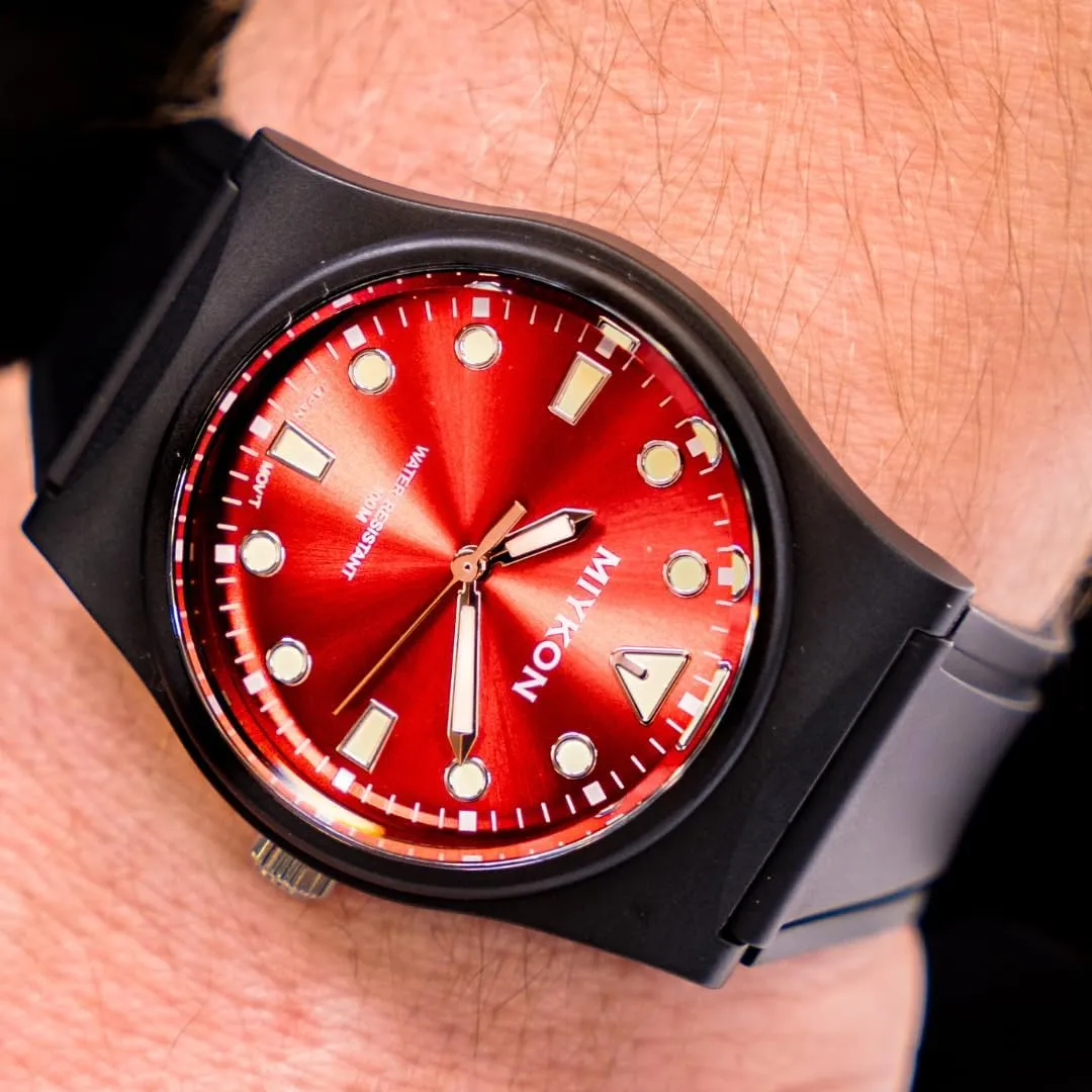 Miykon Waterproof Watches for Men | Casual Black Easy Reader Analog Watch | Lightweight Shockproof Resin, Luminous Hands and Second Hand, Japanese Quartz with 4 Year Battery Life, 100M Water Resistant