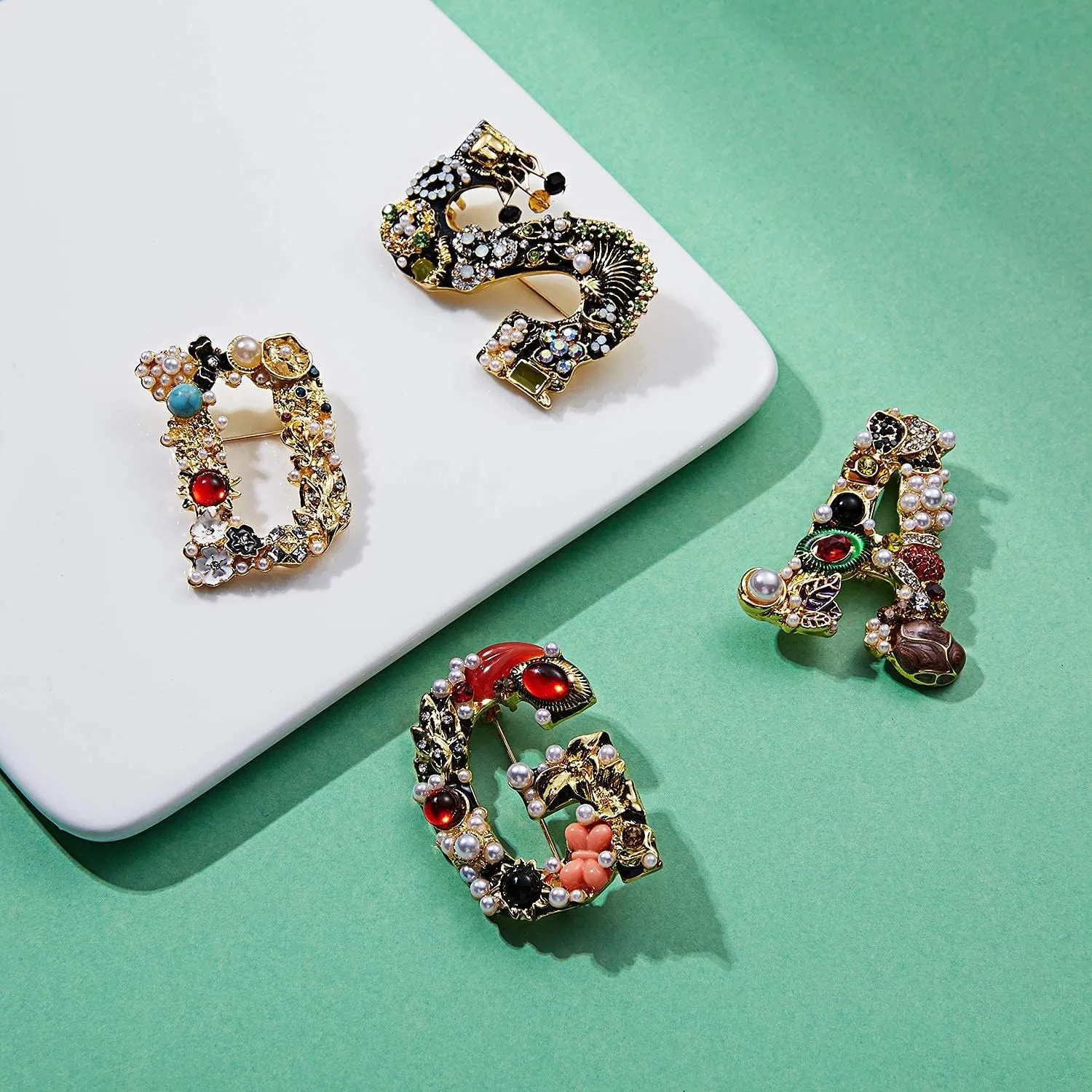 RINHOO Pearl Initial Brooch Pin Crystal A-Z 26 Alphabet Letters Brooch Colorful Enamel Breastpin Pin Jewelry for Women Gifts