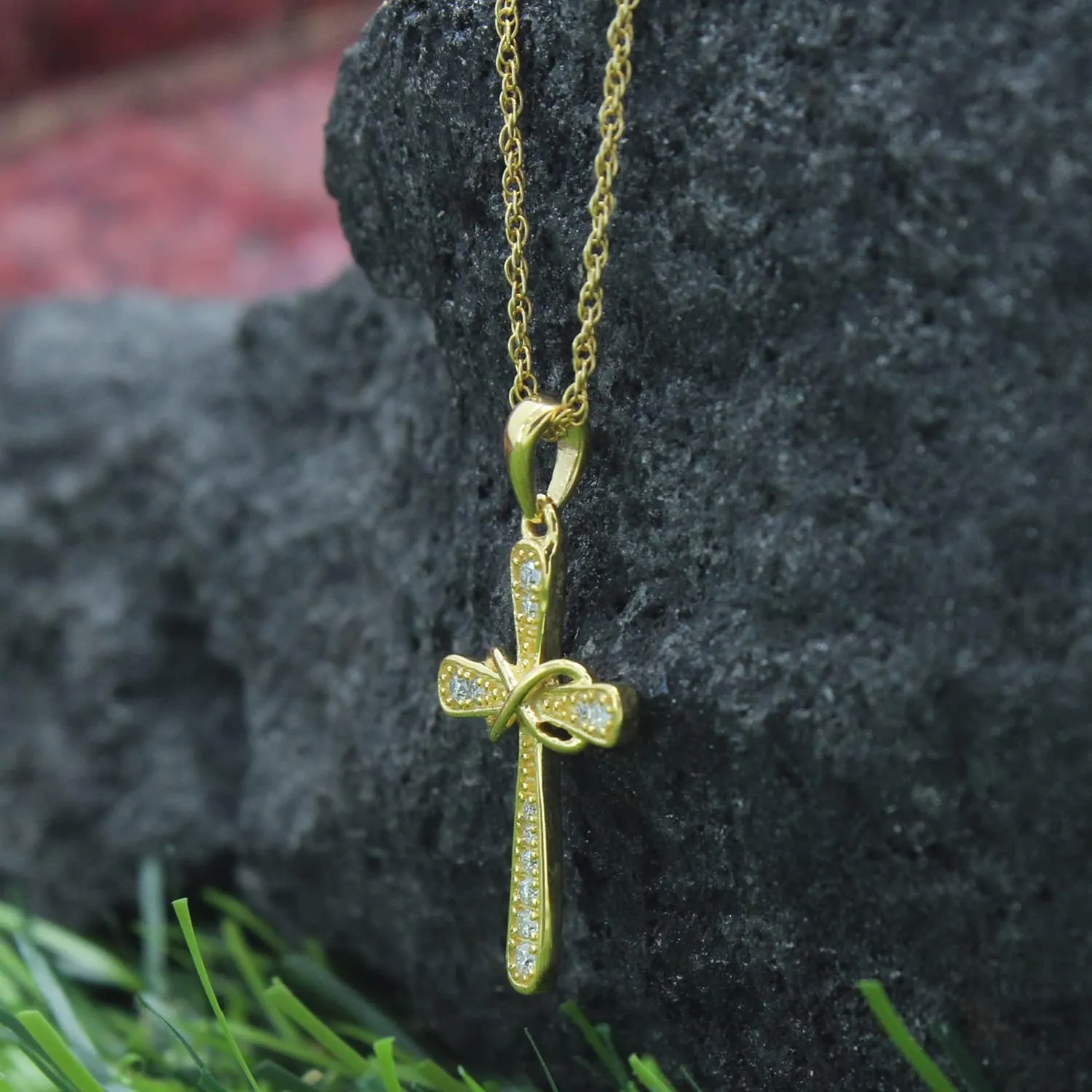 SAVEARTH DIAMONDS 1/10 Carat Lab Created Moissanite Diamond Cross Necklace 14k Gold Plated 925 Sterling Silver Infinity Pendant Religious Jewelry Christian Baptism Gift (0.10 Cttw, Color- G-H, VVS1) Jewelry for Women