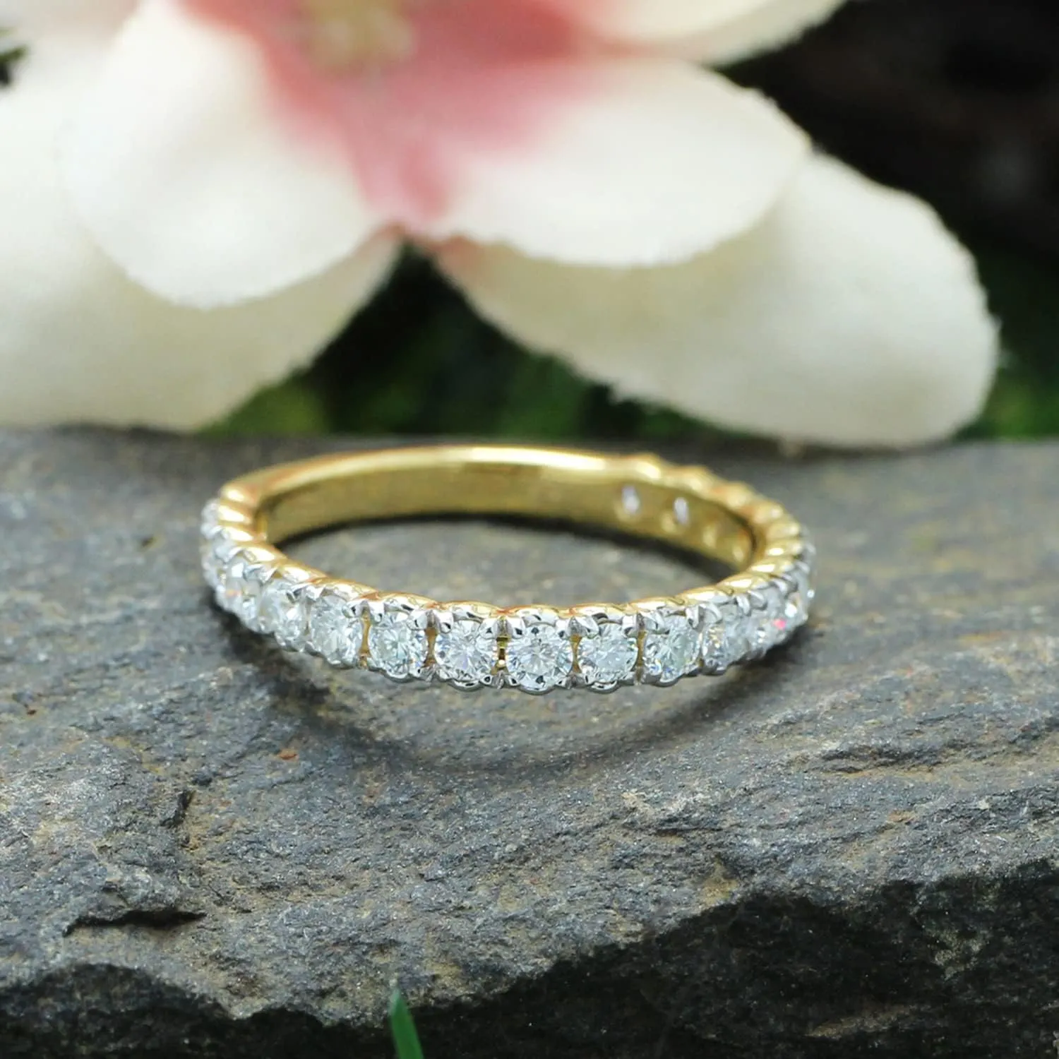SAVEARTH DIAMONDS Round Cut Lab Created Moissanite Diamond Eternity Stackable Engagement Ring In 14K Gold Over Sterling Silver Jewelry For Women (VVS1 Clarity, 1.00 Cttw)