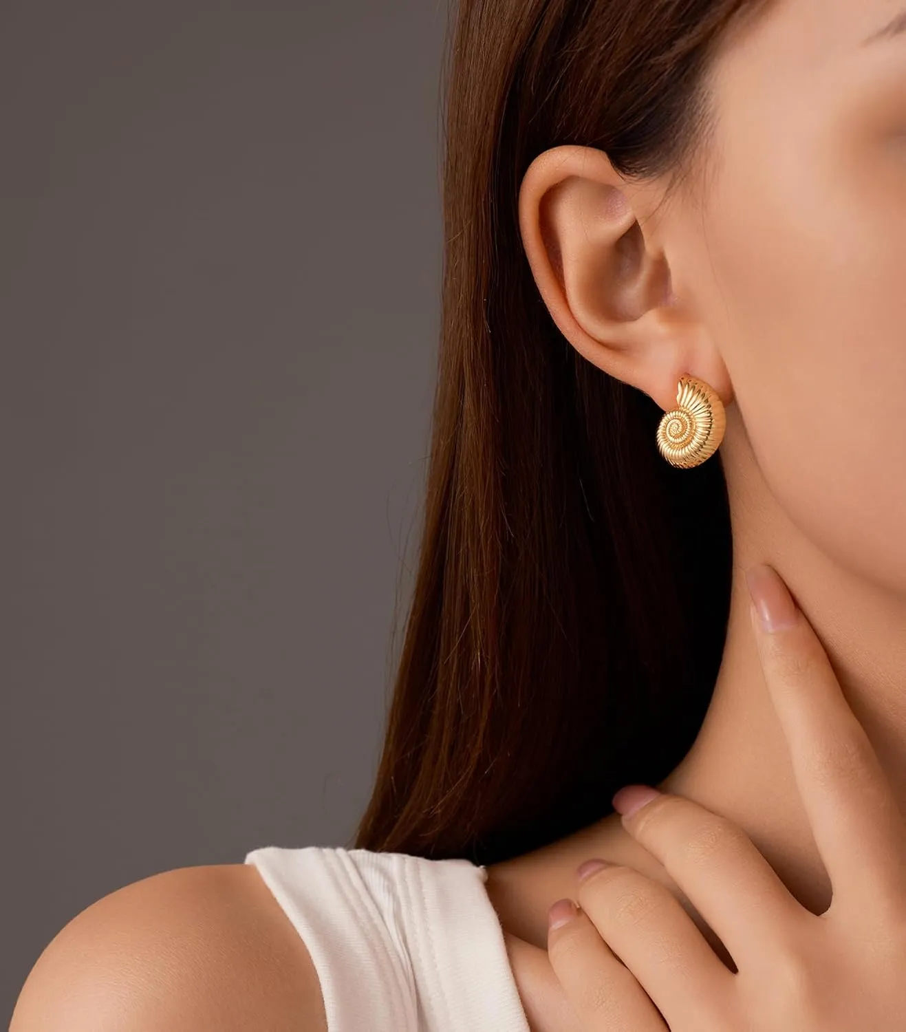 Shell Seashell Earrings for Women,Gold Beach Conch Shell Stud Earrings Gifts for Women