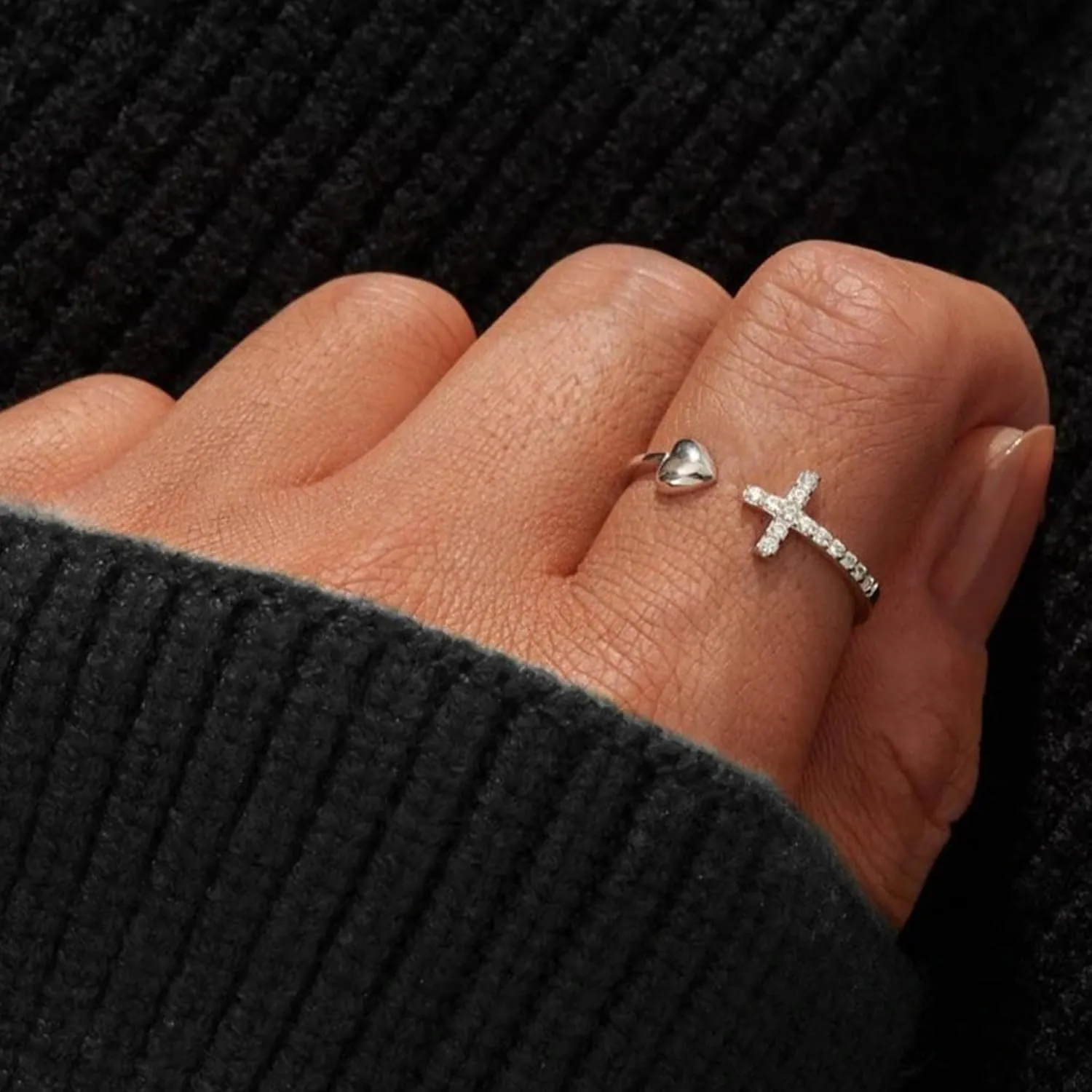 To My Daughter Rings S925 Sterling Silver Cross Ring for Women Cubic Zirconia Sterling Silver Adjustable Ring Christian Pray Cross Thumb Rings With Inspirational Card